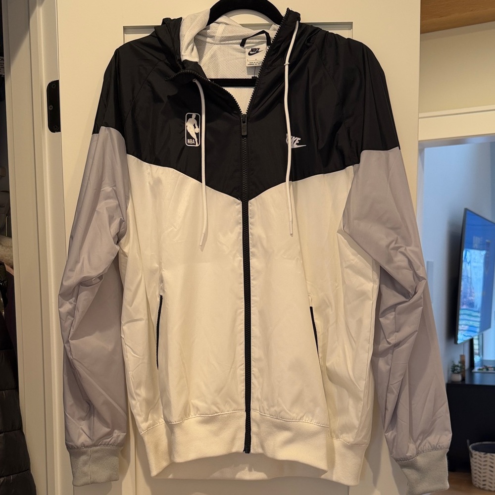 Nike Black and Gray Hooded Windbreaker
